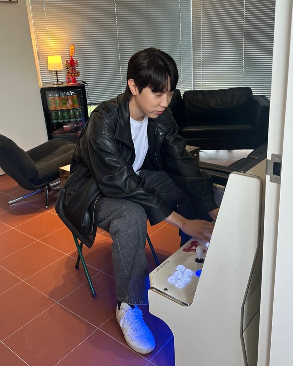 na_deul2's tweet photo. 영감어딨소 오늘 17시~ https://t.co/HOTcSqXhnu