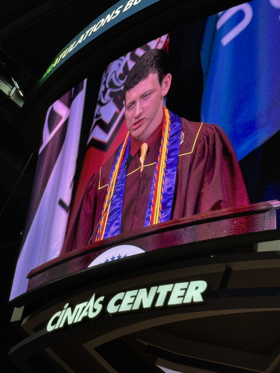 It’s Landen making the student address!! Butler Tech graduation at the Cintas Center!! Congratulations Landen!! Way to be awesome! 🎾🎉🎓👨🏻‍🎓