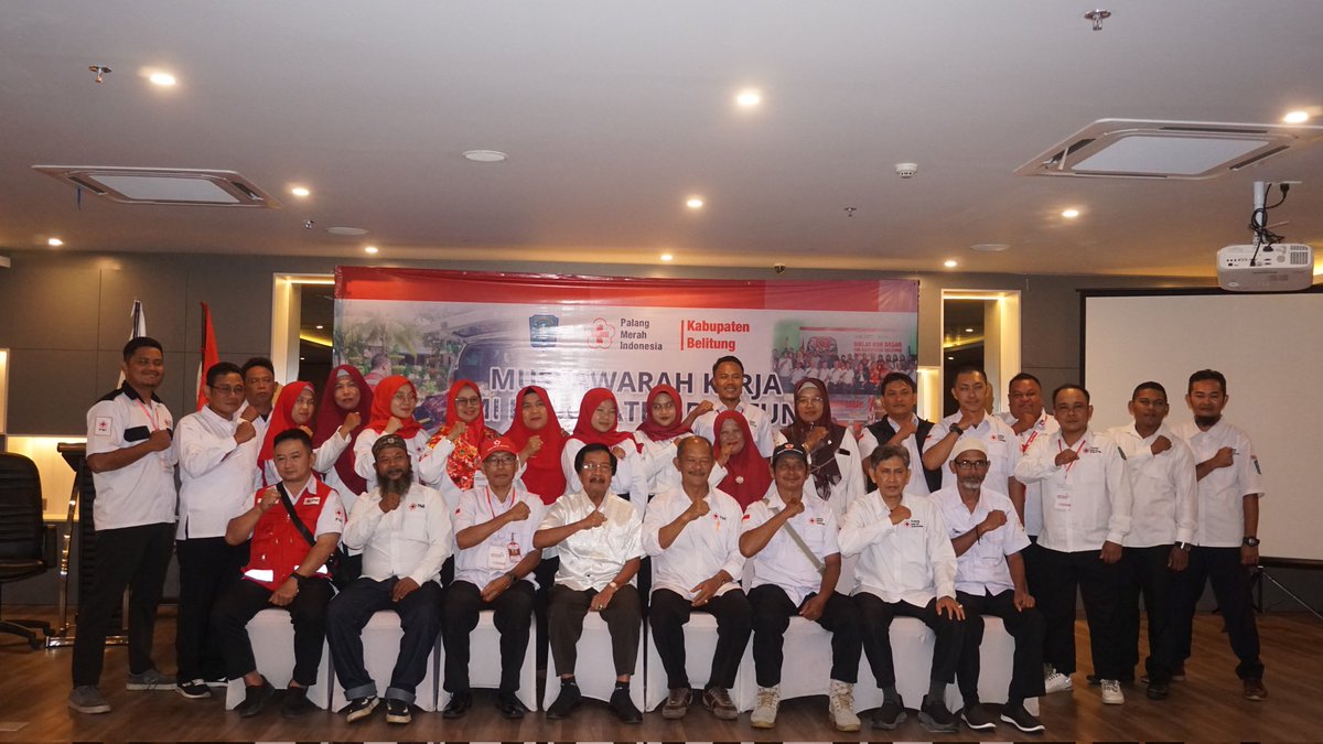 PMIBelitung's tweet photo. PMI Kabupaten Belitung melaksanakan Musyawarah Kerja tahun 2025, dengan agenda memaparkan hasil kegiatan dari tahun 2024 dan rencana kegiatan tahun 2025 serta merumuskan kegiatan untuk tahun 2026.

#PMIBelitung #MuskerPMI https://t.co/CEahuH4Kw5