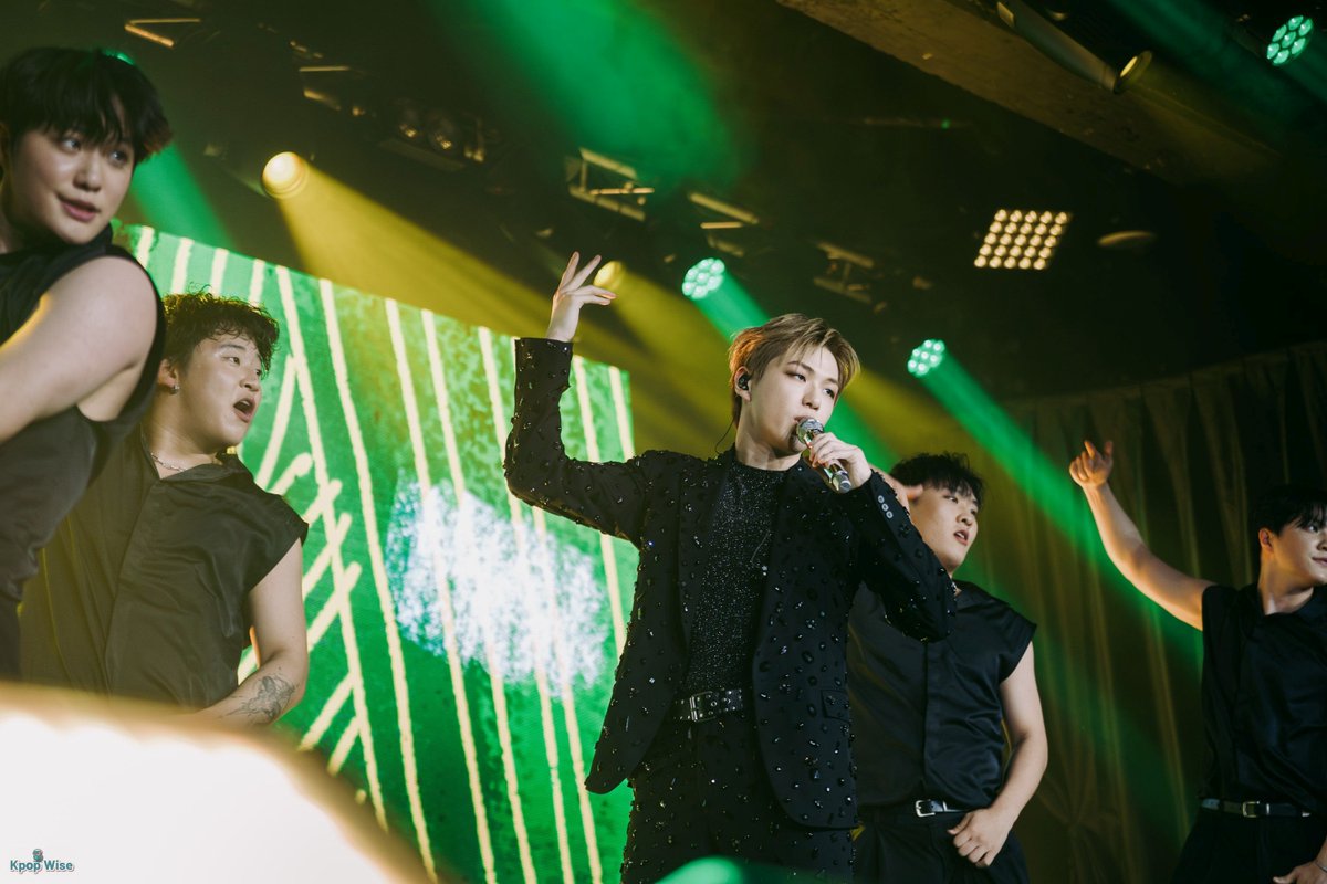 kpopwise's tweet image. [Concert #Review] Kang Daniel Brings an Electric Shock to the Hearts of FLOWD for [ACT] Tour in Hamburg
@kd_officialx

#FLOWD Check it out here! 🇩🇪
kpopwise.com/2025/05/concer…

Thanks to @_mymusictaste

#KangDaniel #강다니엘 #ACTinEurope #ACTCONCERT #ACTTOUR