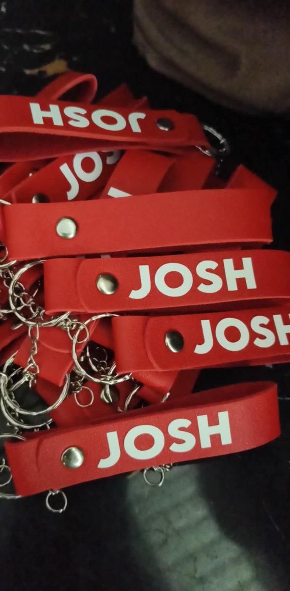 bluefairy_keun's tweet photo. SAW Freebies
leather keychain 🖤 

strictly 1:1

#SB19 #SB19SimulaAtWakas https://t.co/JEAHVd7iA4