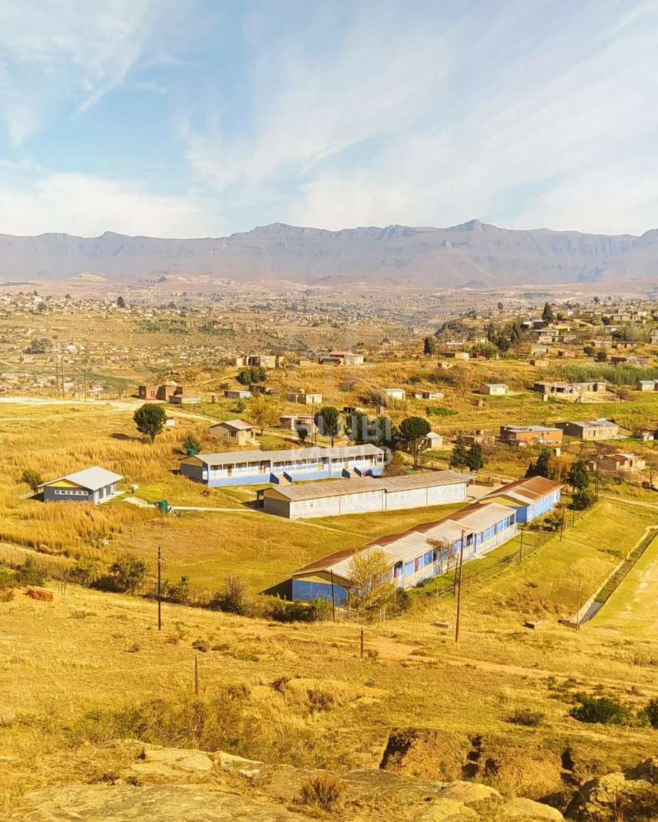 This village is cool. Who did their schooling here? 📍Makhalaneng, Qwaqwa, South Africa
