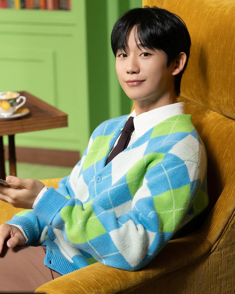 HolyHaeInPH's tweet photo. #JungHaeIn x #Kyobo behind-the-scene photos 

[네이버블로그] ’[정해인]은 사랑입니다‘ 블로그가 오픈되었습니다! 지금 바로 #FNC 네이버 블로그에서 확인해주세요 :-)

#정해인 #JungHaeIn @holyhaein https://t.co/tRbFMolcVj