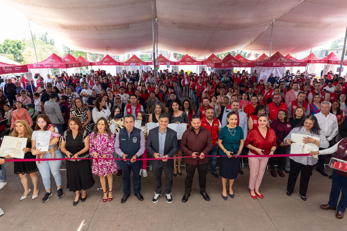 davidsanchezi's tweet photo. Hoy inauguramos las Caravanas Itinerantes por la Justicia Social en Coacalco. 
Te esperamos hasta el 22 de mayo, en la explanada municipal.
¡Juntos seguiremos construyendo un Coacalco más justo y cercano para todas y todos! 🖐🏻 #ContinuidadDeBuenosResultados https://t.co/G8f27Fs23K