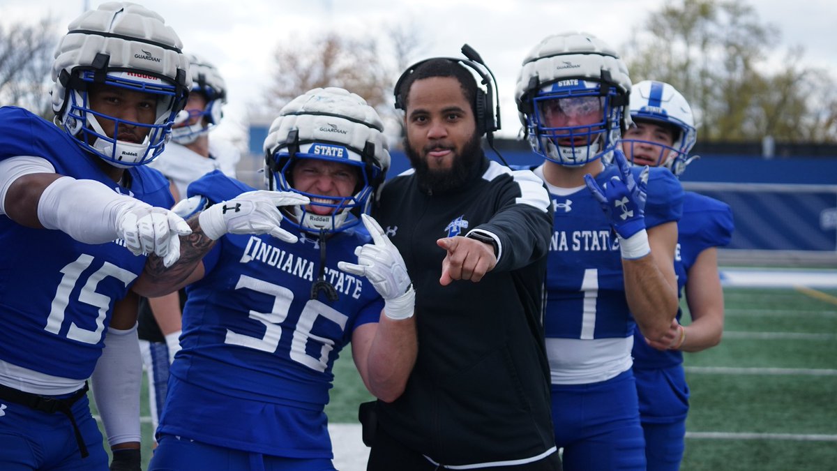 Telly ⚠️Simmons (@onealsimmons1) on Twitter photo Blessed to receive an offer from Indiana state university ⭐️⭐️⭐️ <a href="/__CoachMaye/">Brandon M.🦍</a> <a href="/CoachL__/">Coach L</a> <a href="/CCrawford46/">Le’Andre Crawford</a> <a href="/Coach_Guillory/">Jacob Guillory</a> <a href="/AL6AFootball/">Alabama6AFootball</a> <a href="/ALPrepStars/">ALPrepStars</a> <a href="/ChadSimmons_/">ChadSimmons</a> <a href="/NP_Florida/">Chad Jamison</a> <a href="/gregpatterson51/">Greg Patterson</a> <a href="/hytfootball/">Hueytown Football</a> <a href="/TheRecruitz/">Recruit/Commitment Graphics</a> <a href="/ELITE_HSFB/">ELITE RECRUITING</a> <a href="/ExpoRecruits/">Expo Recruits</a> Blessed to receive an offer from Indiana state university ⭐️⭐️⭐️ <a href="/__CoachMaye/">Brandon M.🦍</a> <a href="/CoachL__/">Coach L</a> <a href="/CCrawford46/">Le’Andre Crawford</a> <a href="/Coach_Guillory/">Jacob Guillory</a> <a href="/AL6AFootball/">Alabama6AFootball</a> <a href="/ALPrepStars/">ALPrepStars</a> <a href="/ChadSimmons_/">ChadSimmons</a> <a href="/NP_Florida/">Chad Jamison</a> <a href="/gregpatterson51/">Greg Patterson</a> <a href="/hytfootball/">Hueytown Football</a> <a href="/TheRecruitz/">Recruit/Commitment Graphics</a> <a href="/ELITE_HSFB/">ELITE RECRUITING</a> <a href="/ExpoRecruits/">Expo Recruits</a>