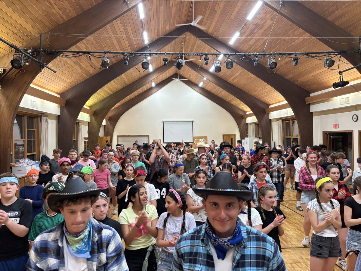 MrJohnsonOrtiz's tweet photo. Square Dance was a blast! @MrWPopejoy https://t.co/t8GVpPMwO5