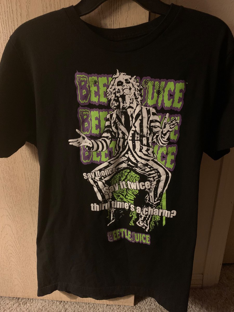 Loveamethyst90's tweet image. Im going to @MidSouthMegaCon this weekend and which #Beetlejuice shirt should I wear?

#Beetlebabes #BeetlejuiceBeetlejuice 🪲