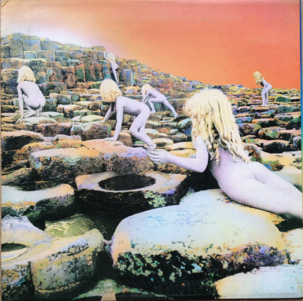 No. 1 this week in 1973, "Houses of the Holy" by <a href="/ledzeppelin/">Led Zeppelin</a>. “The vibe was much the same,” John Paul Jones told me. “We would do the tours, we would do the recordings, then we wouldn’t see each other at all. We weren’t a band that socialized.” number1albums.com/houses-of-the-…