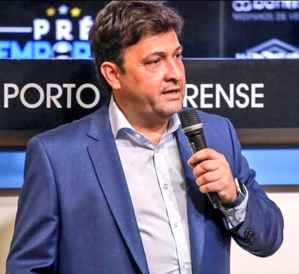 ReidoSul1's tweet photo. A eliminação tem só um culpado:

@betoguerra73 

Nao joga nada e é roubado todo jogo. https://t.co/JAtkQq7eR1