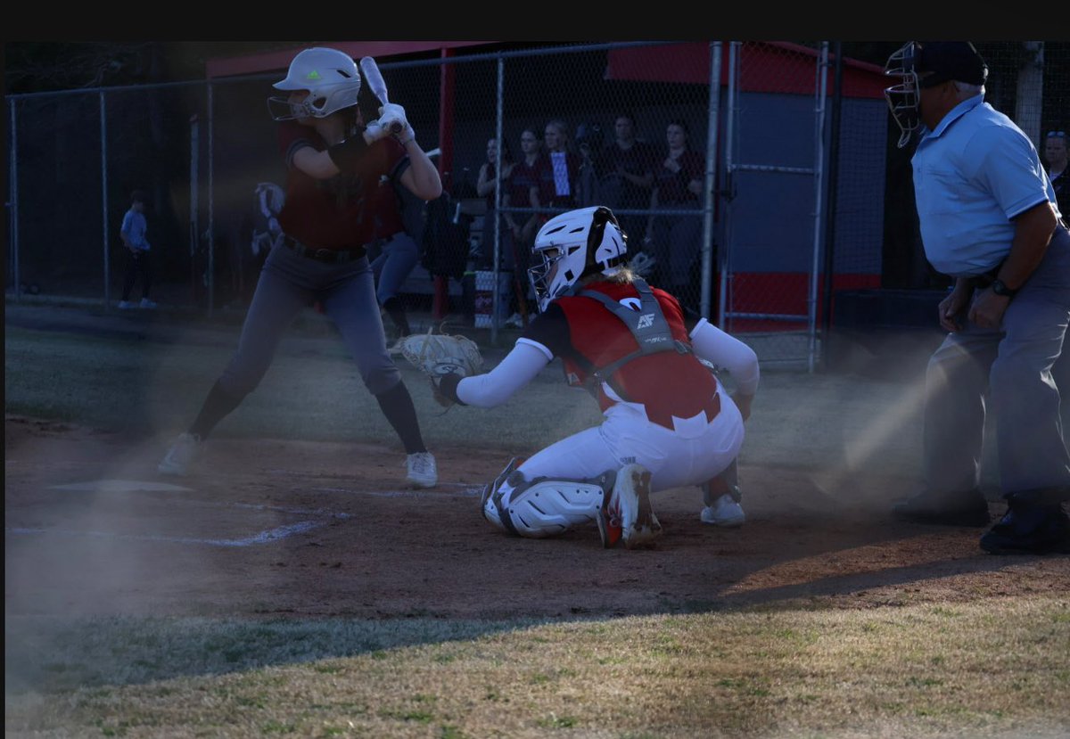 piperh26's tweet photo. Junior year is a wrap! I had so much fun playing with a great group of talented athletes! I’m so exited for senior year coming up! I am very exited for travel ball this summer! https://t.co/rrghod0RIe