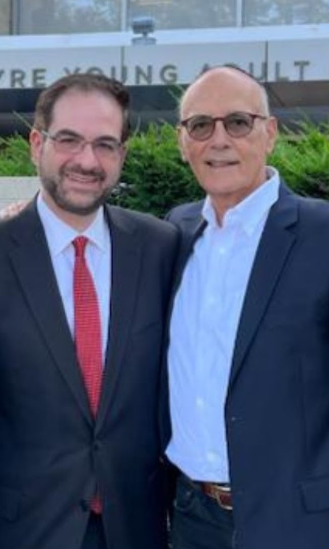 KalmanYeger's tweet photo. Sam Sutton had devoted his life to standing up and fighting for our community.  I couldn't be prouder of my new Senator!  Can't wait to greet you in Albany, Senator Sutton! https://t.co/vSorSMlh0D