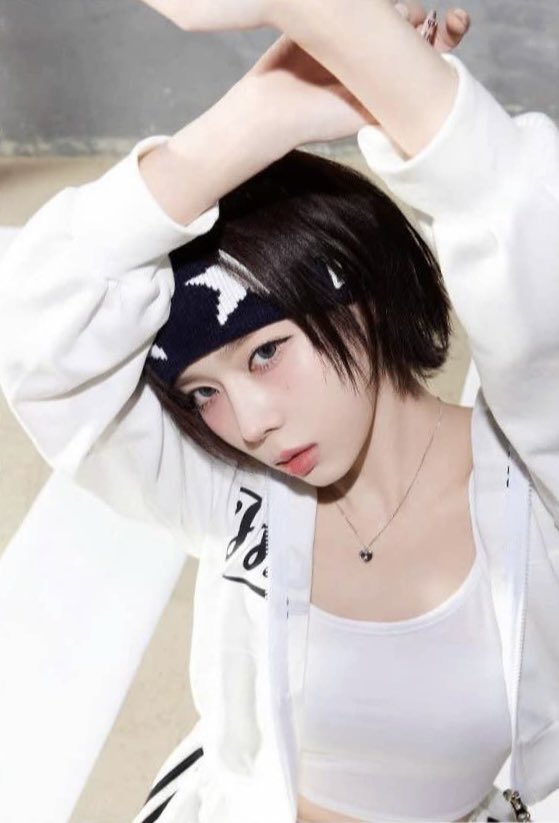 archivedwinter's tweet image. WINTER for Espoir with Disney