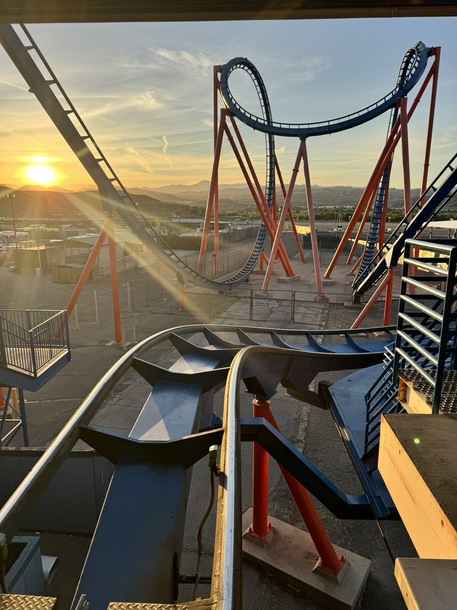 rolley520's tweet image. Life’s hard, but I go harder