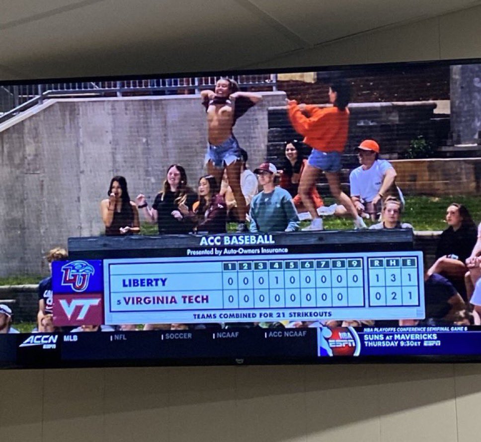 I need to watch more college baseball ASAP!

7.5/10 🪵

#solidrack