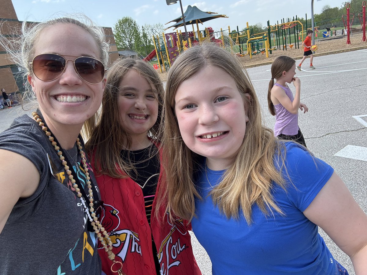 Kaitlyn Flora tweet media