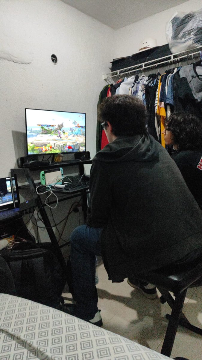 Cosmic | Who (@menawho) on Twitter photo El domingo, después de que nos sacaran del venue y juguemos las GF en casa de Tom, gané el regional de la península más stacked hasta ahora "Hiel'OS" ganando el viaje pagado a <a href="/sfactorgaming/">Smash Factor</a>, así que (si no me jode la titulación) ahora sí nos vemos en Puebla;)
Hasta la próximaa El domingo, después de que nos sacaran del venue y juguemos las GF en casa de Tom, gané el regional de la península más stacked hasta ahora "Hiel'OS" ganando el viaje pagado a <a href="/sfactorgaming/">Smash Factor</a>, así que (si no me jode la titulación) ahora sí nos vemos en Puebla;)
Hasta la próximaa
