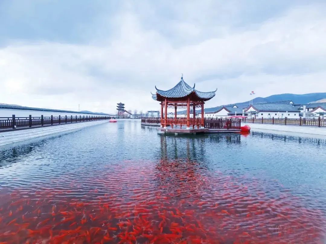 DiscoverJilin's tweet photo. 🏭 ​New Ways to Play in Yanbian: Wangqing Haoji Cultural Resort​
Industrial park turned trendy hotspot: factory tours, hands-on workshops, film sets &amp; Insta-worthy industrial aesthetics. #ExploreYanbian #FactoryFun https://t.co/kK7J7O6VSr