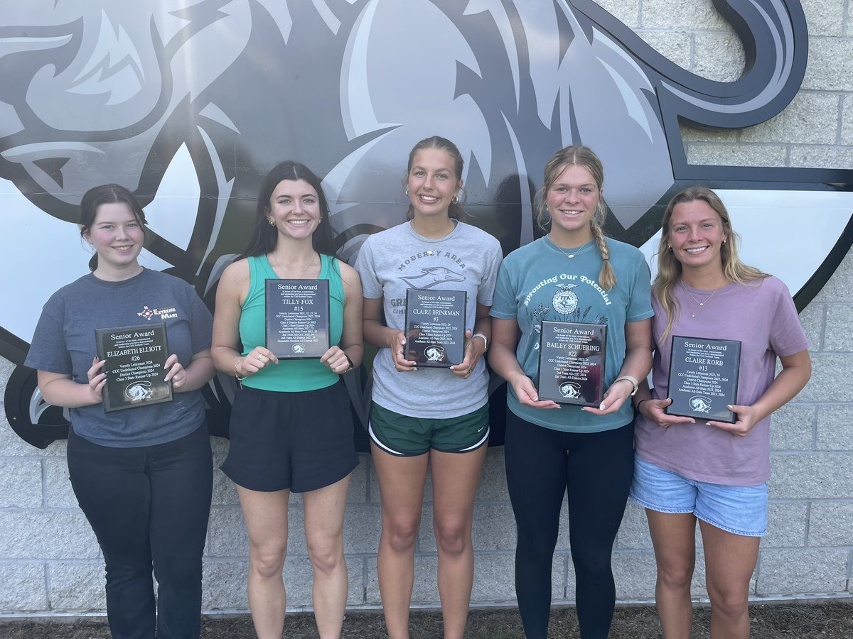 Big congrats to our 2025 seniors! They have given us a wonderful 4years of leadership, perseverance, integrity, &amp; dedication to our team. We can’t thank them enough for all they’ve accomplished. Here’s CHS softball wishing you the very best of luck in your next chapter of life!😘