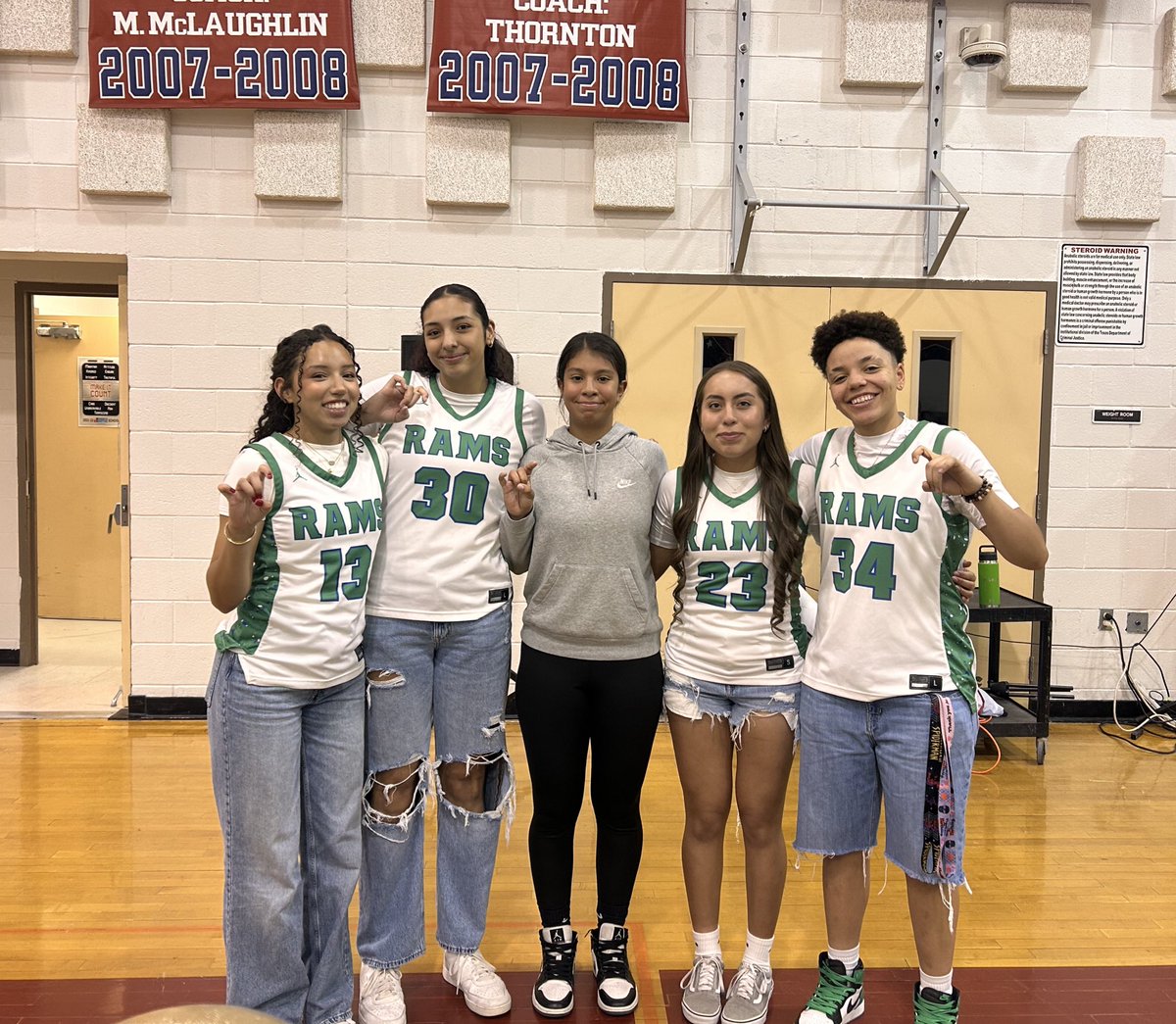 Montwood Ram Hoops (@ramgirlshoops) on Twitter photo We had a great time at <a href="/BSybert_Prek8/">Rebeca Parada</a> visiting with our #FutureRams at our Branding Day!🏀🐏🔵🟢 We had a great time at <a href="/BSybert_Prek8/">Rebeca Parada</a> visiting with our #FutureRams at our Branding Day!🏀🐏🔵🟢