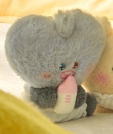 junkyuphfanbase's tweet photo. TRUZ NEW BORN BONBON IS SO CUTE! 🍼🧡

🔗https://t.co/xitTnB047o

#준규 #JUNKYU #ジュンギュ @treasuremembers https://t.co/FQD2f9HDoN