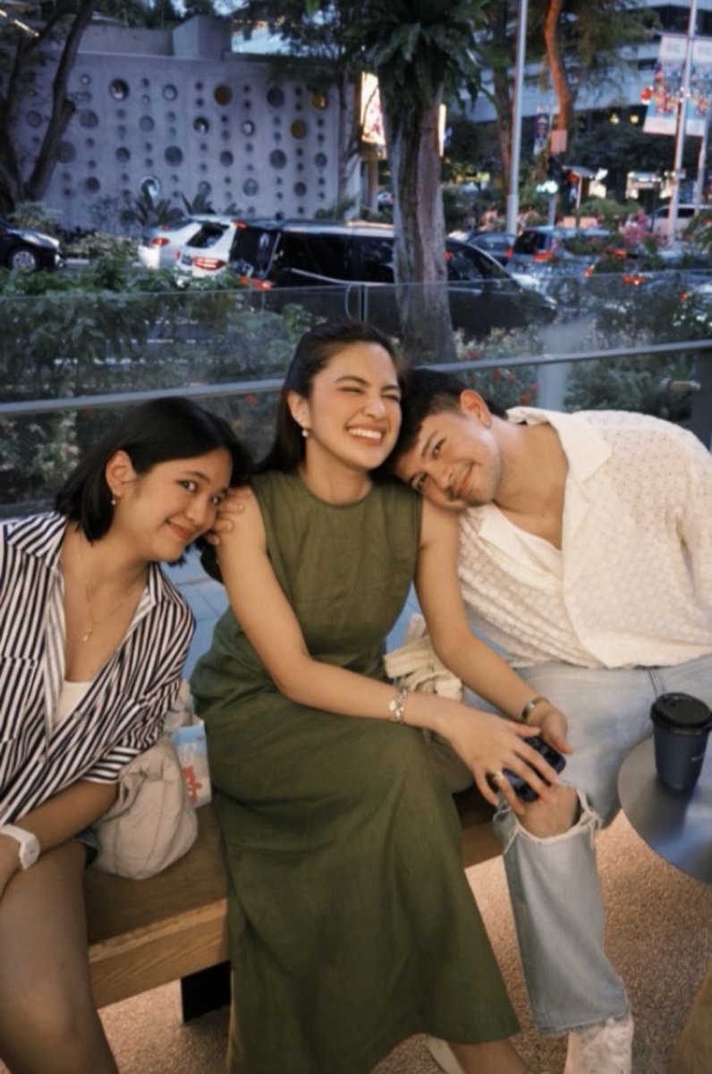 rayvercruzdaily's tweet photo. 🇸🇬 Singapore, Day 2

ig: itsmrkarl, kyyyrawr
@RAYVERCRUZ20 @MyJaps https://t.co/NopOnSl0FT