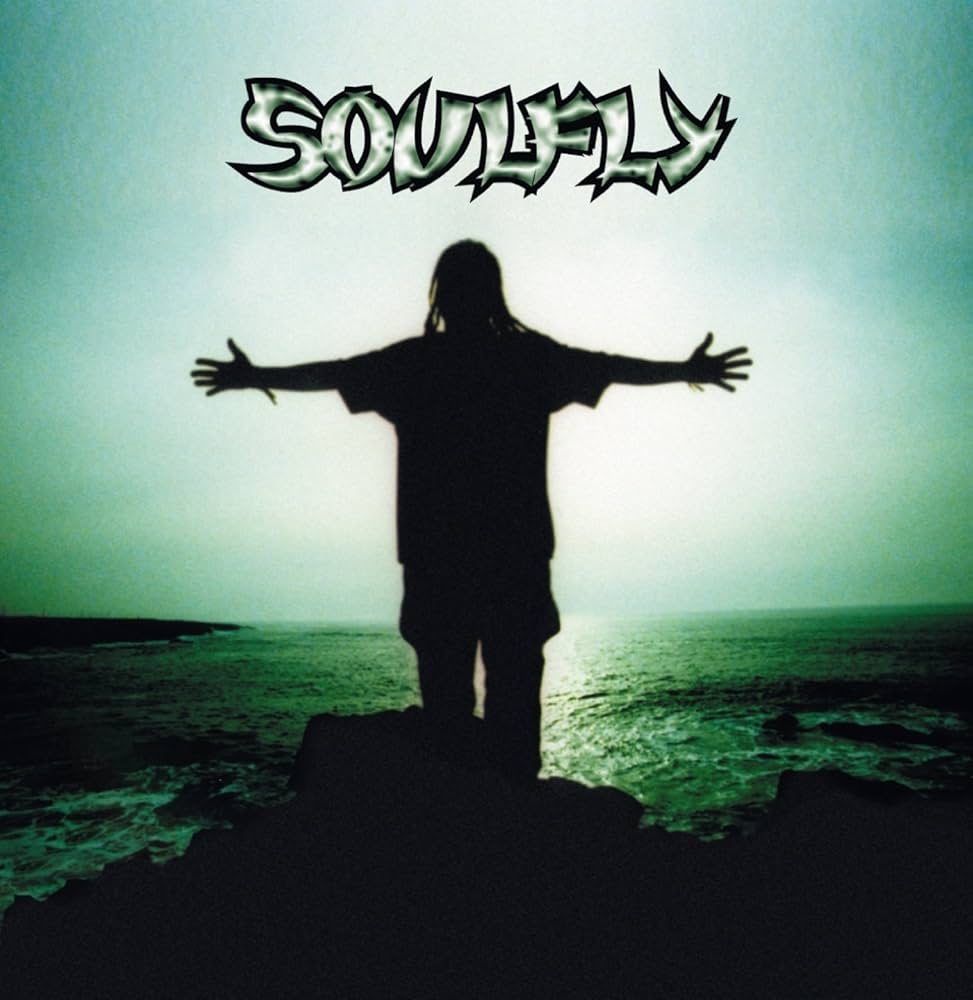 Train_Metal_2's tweet image. #Soulfly「Soulfly」98年
Sepulturaから脱退したMax CavaleraはSoulflyを結成し、この作品でデビュー。
脱退する前の「Roots」との比較も面白い。
日本でもSoulflyは推されてたし買った人も多かったハズ。
ただ日本でGroove metalは人気が定着とまではいかなかった。
その後、Nu metalに繋がるけど。