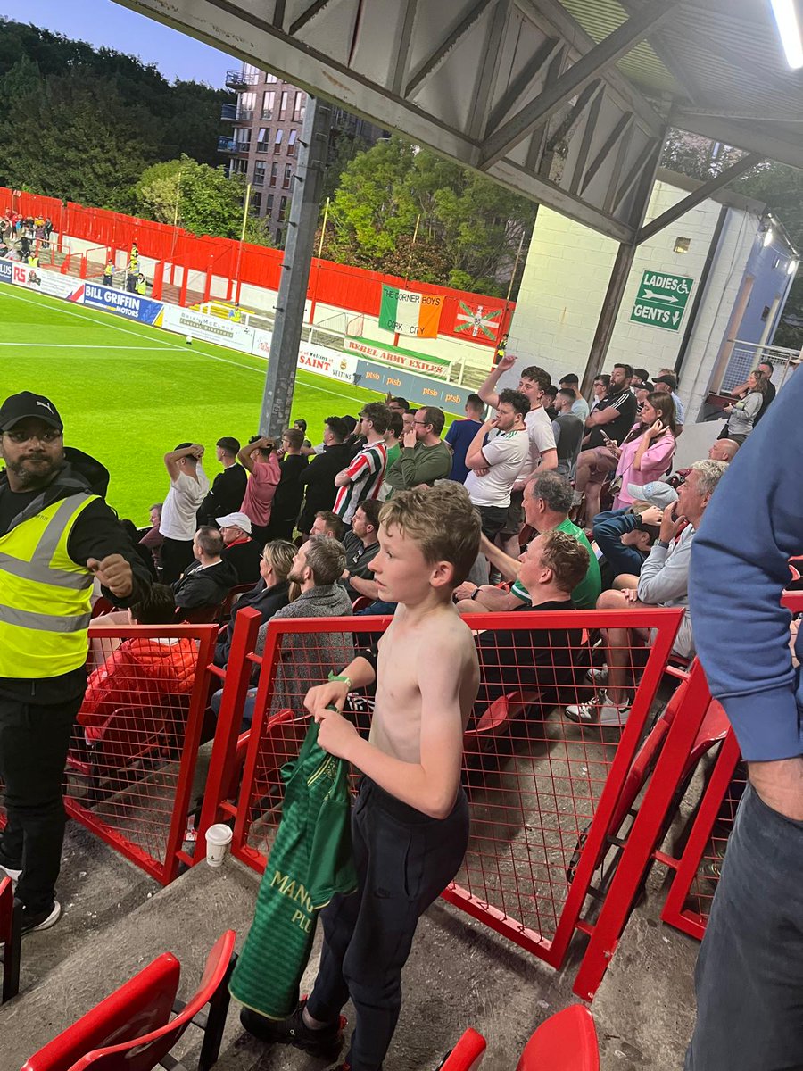 Colin Hawkins tweet media