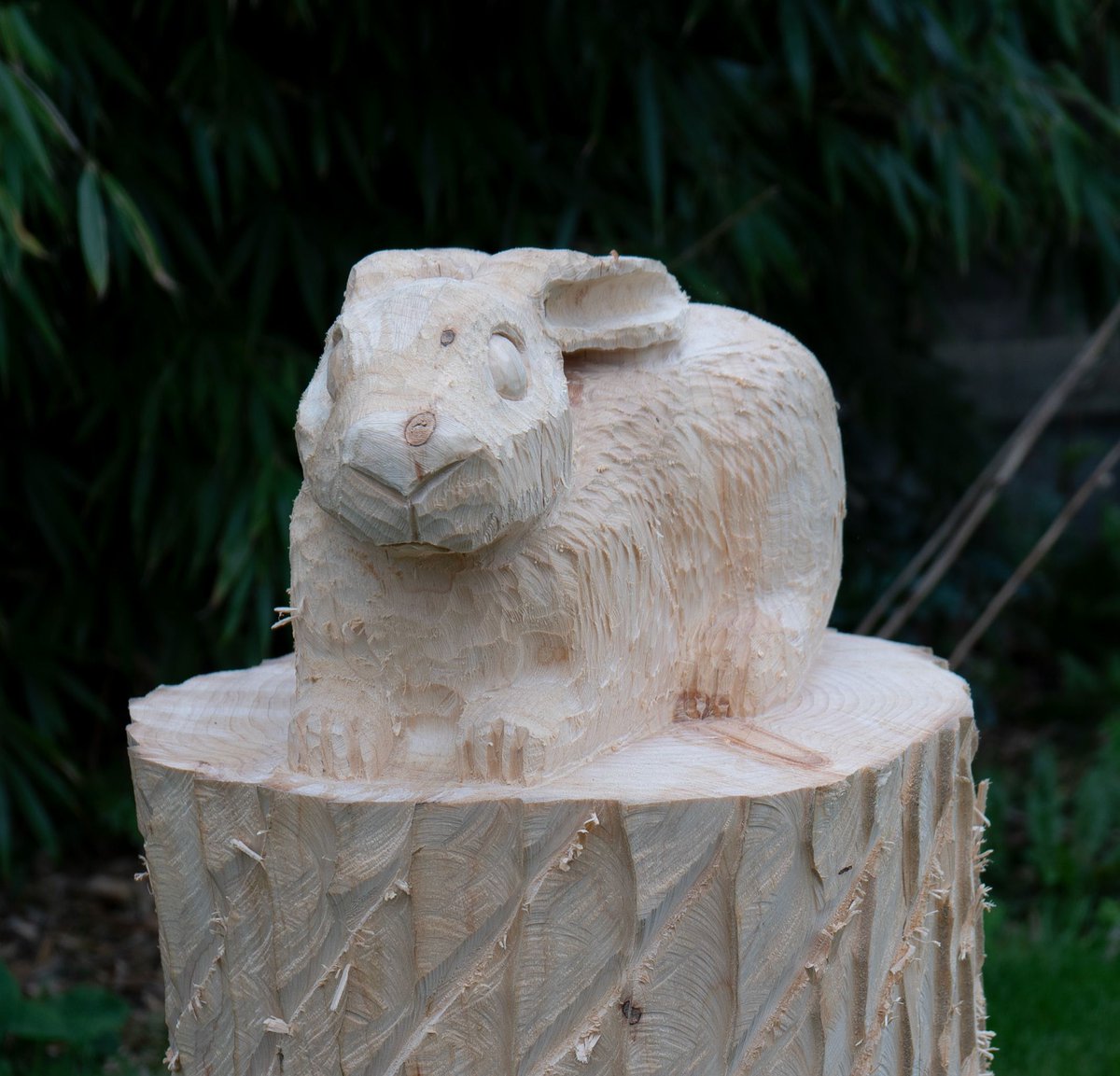 Have you ever wondered what my carvings look like before being burnt and oiled? Whilst you can see some details, the finer ones are far harder to notice when in this condition #woodcarving #wood #carving #art #handmade #bespoke #sculpture #animals #wildlife #animals #hare #oiling