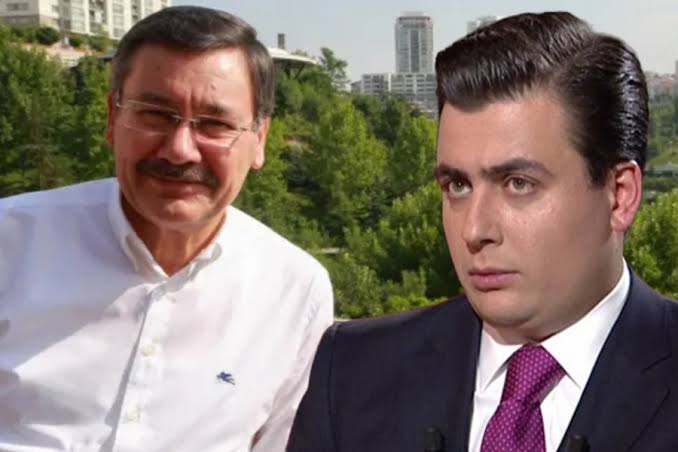 AKP Milletvekili Osman Gökçek, 140 milyon adet karton bardak ve 600 ton çöp poşeti alımıyla ilgili ihalelerinin incelenmesi için Mansur Yavaş hakkında suç duyurusunda bulundu.