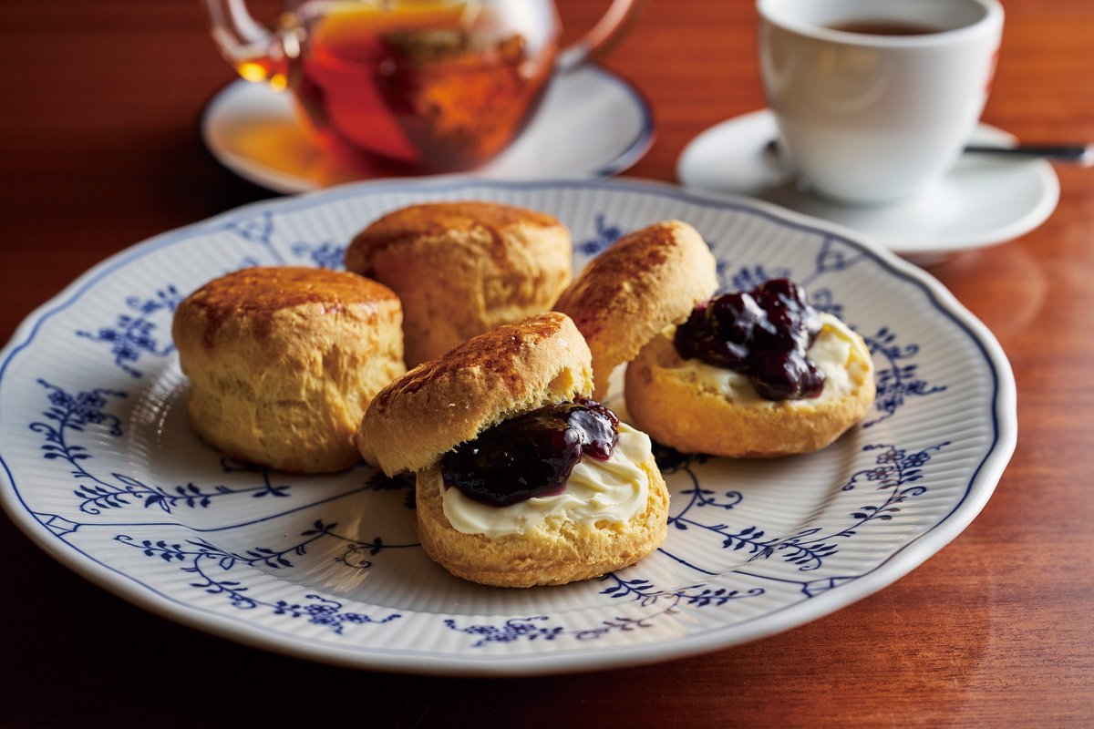 カフェレストランおすすめメニュー 「クリームティーセット」 AM14:00