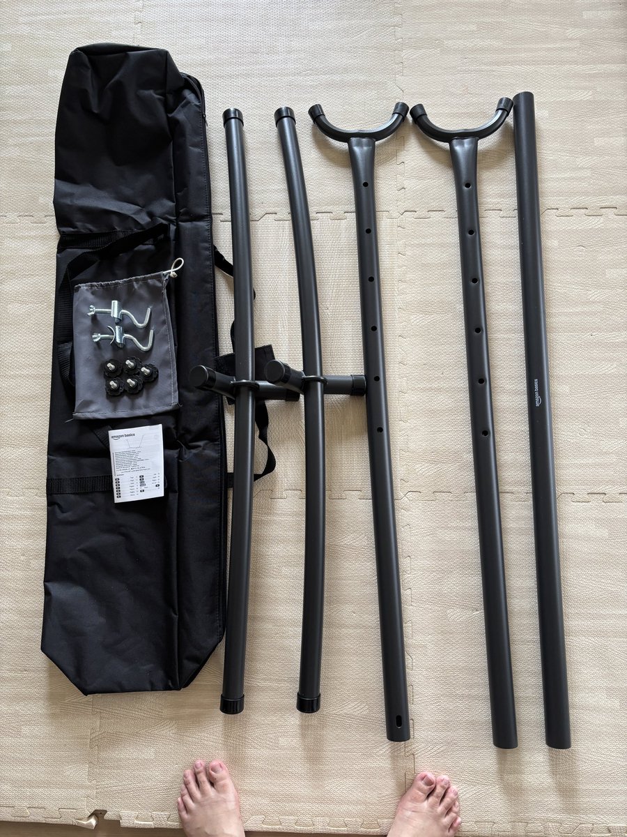 lampdou0901's tweet image. 心の準備が出来たから…

今から剥いていくぜぃ🤏

Amazon商品ページのサイズ表記と、説明書＆箱のサイズ表記が違うように見えたが気のせい🙃

#シンプルでいんでない？
#ハンモックスタンド
#amazonbasics
