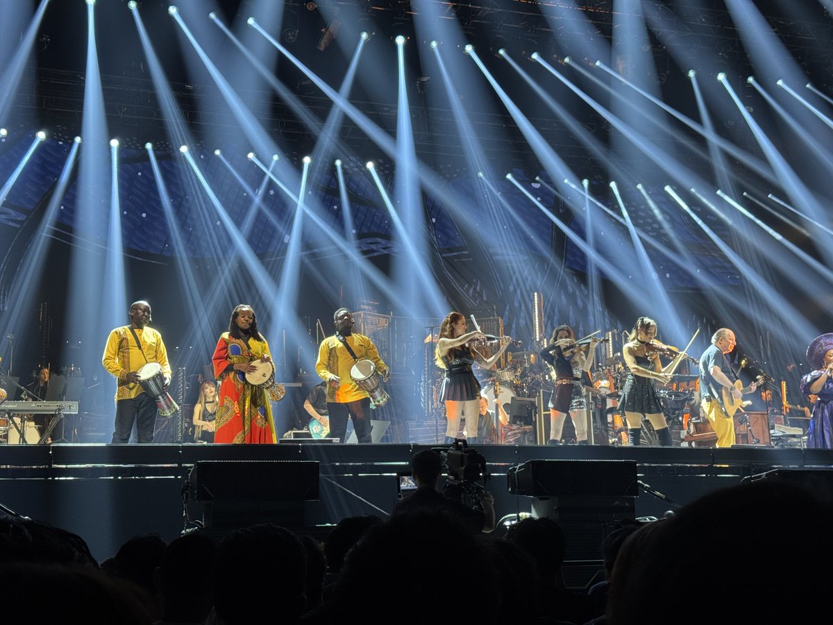 Hans Zimmer LIVE in JAPAN』ハンス・ジマー初の来日公演。ロック