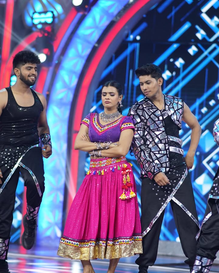 viralvideos16's tweet photo. 🎯 #HebahPatelThread

#HebahPatel New Photos https://t.co/dJGzxAcVkz
