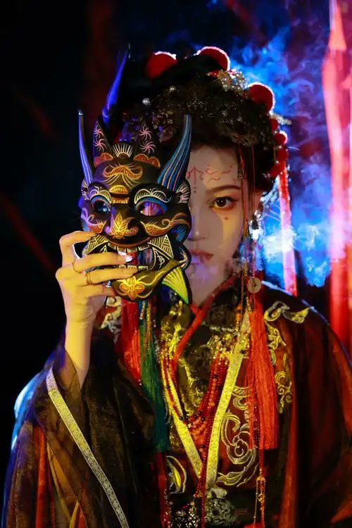 trooperdong's tweet photo. In a remote Chinese village, actors don ancient masks—not to perform, but to channel gods.
Nuo Opera is a sacred dance between spirits and people.
This is theater where belief takes the stage.
#NuoOpera #ChineseTheater #IntangibleHeritage #MaskCulture #SacredTradition https://t.co/EkqB4K9Jpx