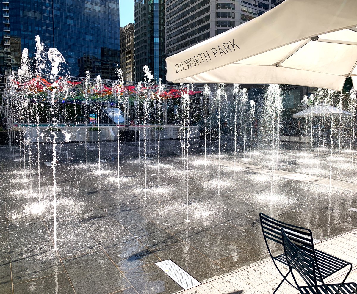 With my mentor and hero, John Chen, MD PhD
<a href="/MGHImaging/">Mass General Imaging</a>, and my mentee and friend, <a href="/klf_mohammad/">Mohammad Khalafi, MD</a>.  3 generations of radiology #physicianscientists <a href="/TheASNR/">The American Society of Neuroradiology</a> #ASNR25 #CityofBrotherlyLove #payingitforward