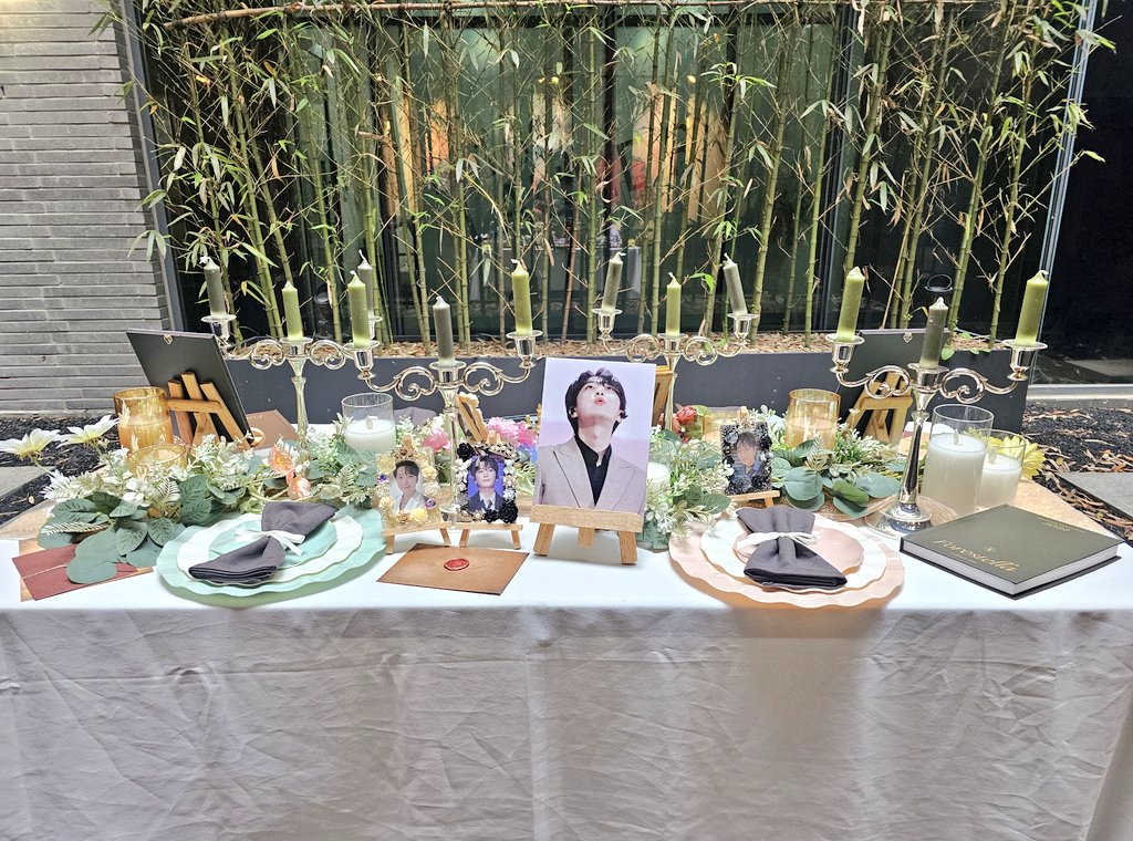 #포레스텔라_베이스_고우림_컴백
#Welcom_Woorim_Day
#우림이와_함께하는_봄날의_울림
<a href="/woolim_is/">고우림 서포트카페 울리미서포터즈</a>
<a href="/At_Last_WR/">𝑨𝒕 𝑳𝒂𝒔𝒕,</a>

예쁜 공간 예쁜 우리미 사진들이 그득그득한 공간
정성스럽게 꾸며주시고 
행복할수 있게 친절하게 진행해주셔서 너무 고마웠어요
덕분에 축제에 함께 할수 있었습니다