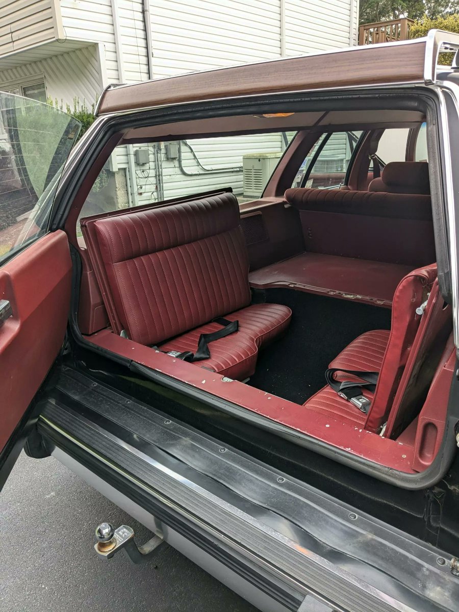 1985 Ford LTD Crown Victoria Country Squire

4.9-liter naturally aspirated Windsor V8
4-speed transmission

the owner is selling for $16,500