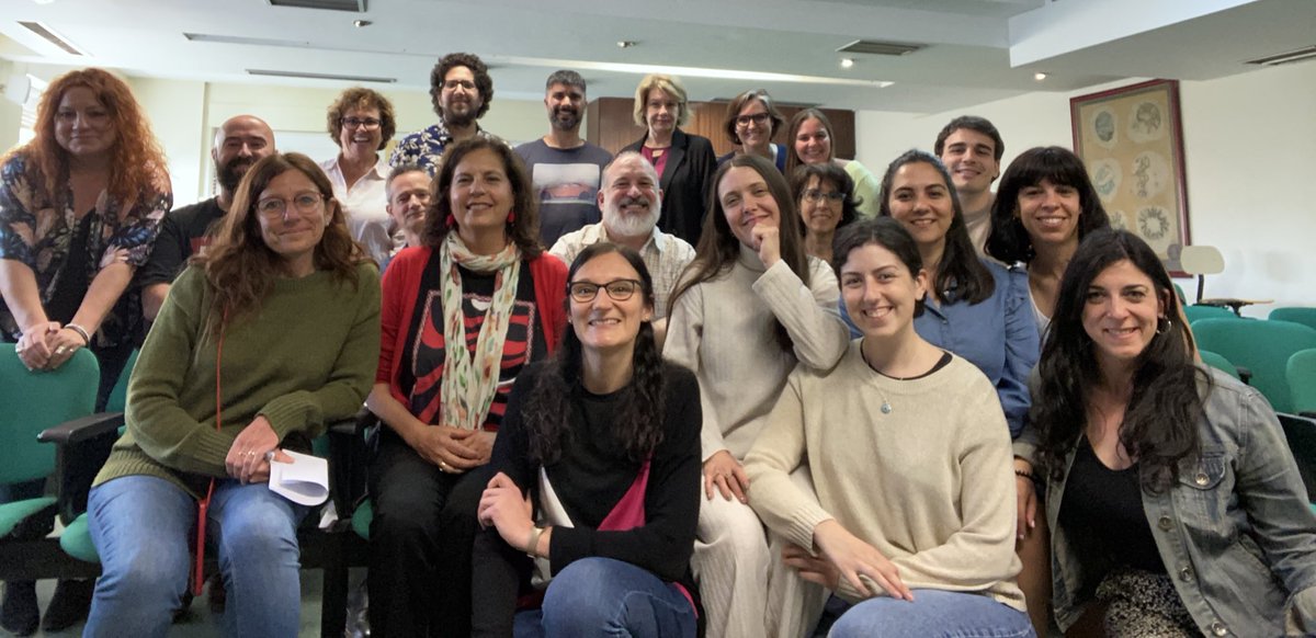 jessigserna's tweet image. Acabamos la I Edición de la formación de PDI de @unicomplutense “Comunicación y divulgación científica: cómo hacer llegar el conocimiento a la sociedad” 🎤 Ha sido genial compartir el curso con este grupo de profesionales con tantas ganas de contar su ciencia a todo el mundo 🥰