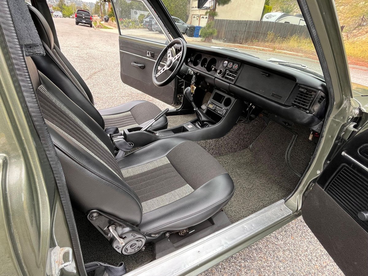 1972 Toyota Corolla Coupe (auction)

twin-cam 4-cyl
5-speed manual, RWD

3T block
2T-G cylinder head
dual Mikuni side draft carburetors

15-inch Enkei wheels