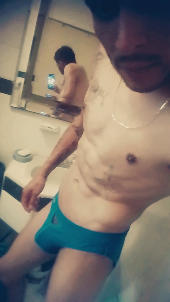 LUISGERARD77406's tweet photo. #zoomgay #gaycdmx #gaydgo #pajagay #grinderdgo #grindermex #gaymex #twinkgay #gayusa 

Alguien que me apoye y le interese fotos o videos mias  $ https://t.co/zN3KXUnDhd