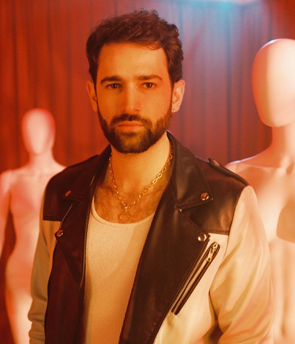 #Repost <a href="/musicmandomx/">Mando</a>
• • • • • •
Si sabes que yo, para atrás no vuelvo… 🎵 #ListaDeEspera