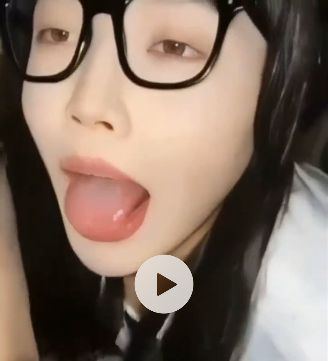 发现4i女友是变性男同出走的那个夜晚 tweet media