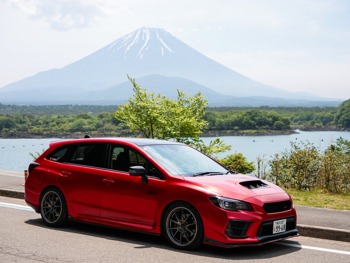 DOM_at_'s tweet photo. 今日が今年初。
でもかなり霞んでました。
#富士山と愛車
#VM4
#レヴォーグ
#BePIT
#カーラッピング
#TECKWRAP
#TRUEBLOOD https://t.co/O6wIccwTMW