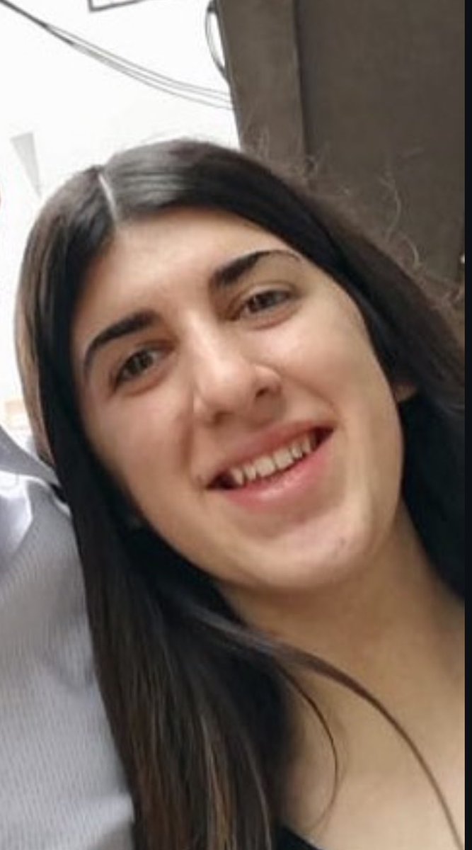 lepaneliste's tweet photo. @FiestaMacho @somoslacasaok Es perversa que se haga viral le quiten el animal y la pateen en la calle, pasen la dirección. https://t.co/ZOqFgLCytC
