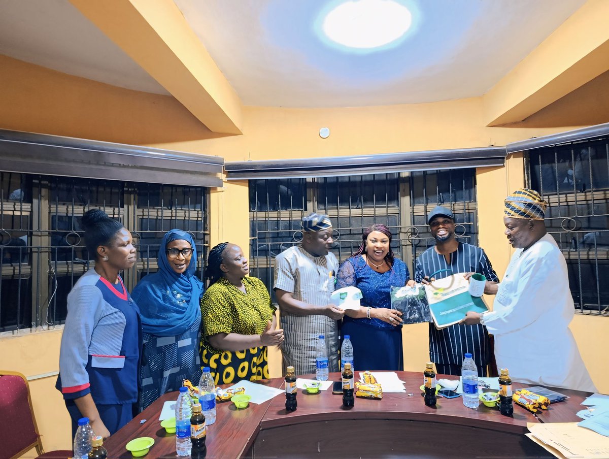 womenfundng's tweet photo. Empowering Women in Governance! @womenfundng attends productive plenary session on 2025 Council of Obas & Chiefs Amendment Bill at Oyo State House of Assembly & meets with Women Affairs Committee to push for women's leadership positions
#TIGN
#AffrimativeAction
@OpenSocietyAfr https://t.co/g9YzNeGlDz