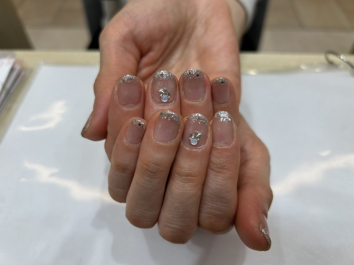 Riria_25_nail's tweet photo. #ネイルモデル募集

🤍5月30日  15:00～
1名様限定
🤍新宿 5分

🤍デザインネイル➡︎ 4990円→0円
ソフトジェルオフ有りの方

💟2回目以降の方も大丈夫です！
💟注意事項ご確認の上ご連絡ください
#ネイル #ネイルモデル募集中 #ハンドモデル #新宿ネイル #新宿  #ネイルモデル https://t.co/cOUVtWyMSF