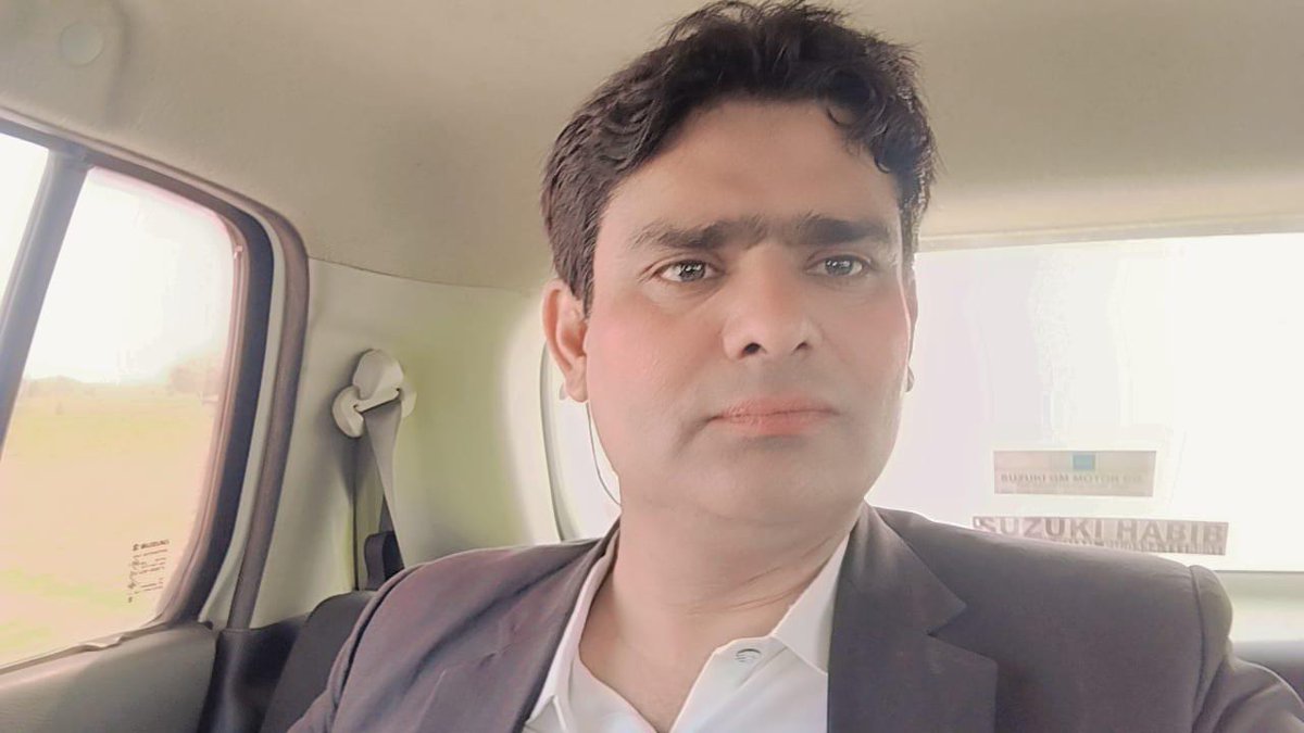 سنڌين نيشنل ڪانگريس جو مرڪزي چيف آرگنائيزر ايڊووڪيٽ محب آزاد قومي ڪارڪنن جي وارثيءَ لاءِ حيدرآباد کان مورو ڌرڻي ۾ شرڪت لاءِ روانو
#StopGenocideinSindh 
#SindhRejectsCorporateFarming 
#NoMoreCannalsOnIndus 
<a href="/VeengasJ/">Veengas</a>