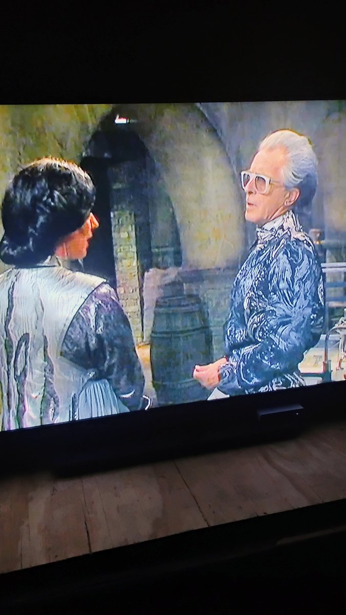 svenfan87's tweet image. Video killed the radio star, sweets! 
#TwoDoctors 
#DoctorWho