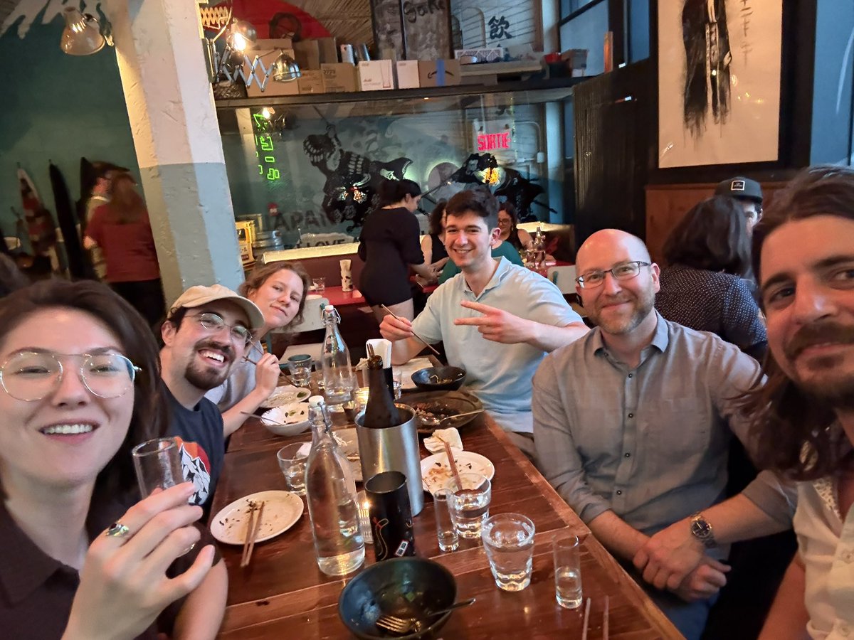 RugGroup's tweet image. An absolutely wonderful and incredibly productive visit to @McGillUPhysics - discussing some sci-fi level experiments to use #THz photons to coherently manipulate matter. Also somehow (and to much embarrassment) we celebrated an award from 6 years ago…at least there was cake!