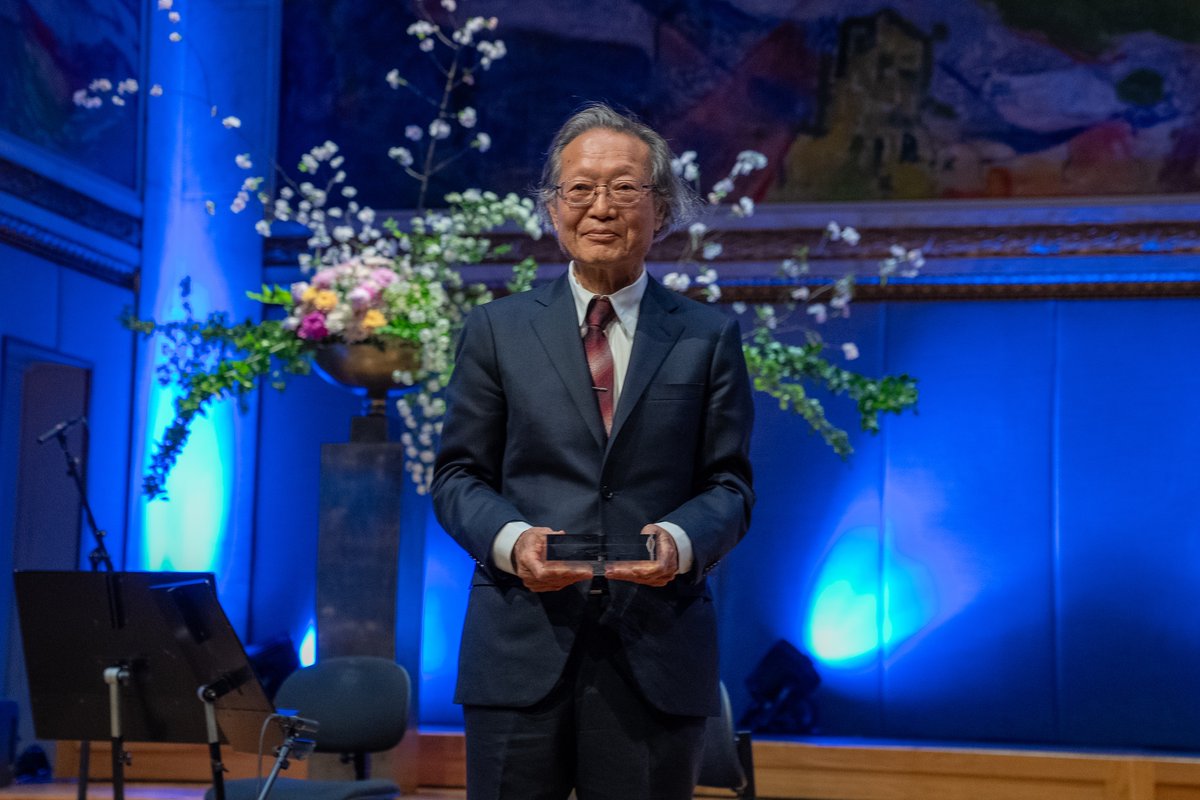 abel_prize's tweet image. His Majesty King Harald V presented the 2025 Abel Prize to Masaki Kashiwara at a distinguished ceremony held in the University Aula.
#Abelprize2025